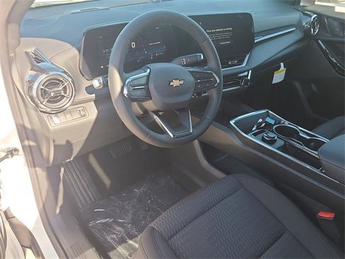 New 2026 Chevrolet Equinox LT image 15