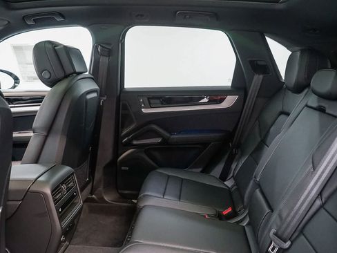 New 2026 Porsche Cayenne AWD/4WD image 23