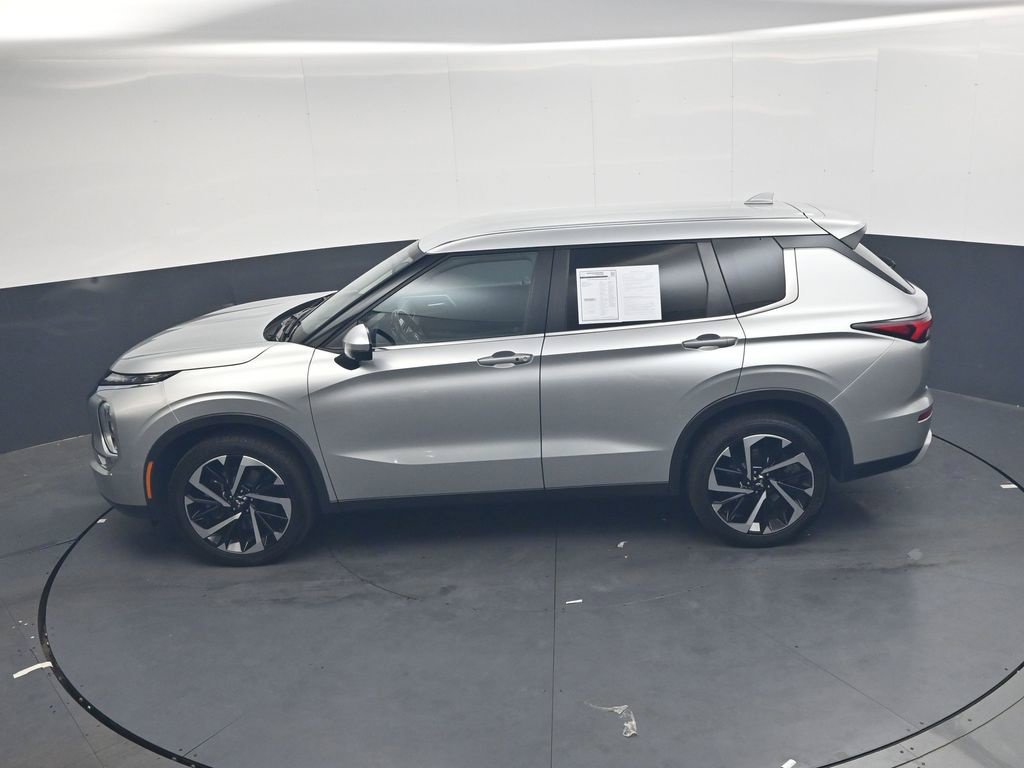 Used 2024 Mitsubishi Outlander SE FWD image 31