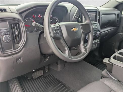 Used 2024 Chevrolet Silverado 1500 Custom image 9