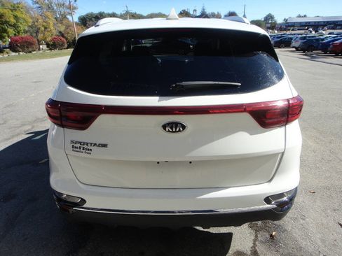 Used 2020 Kia Sportage EX image 5