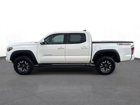 Used 2022 Toyota Tacoma TRD Off-Road w/ Technology Package AWD/4WD image 6
