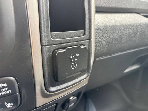 Used 2019 RAM 1500 Big Horn AWD/4WD image 60