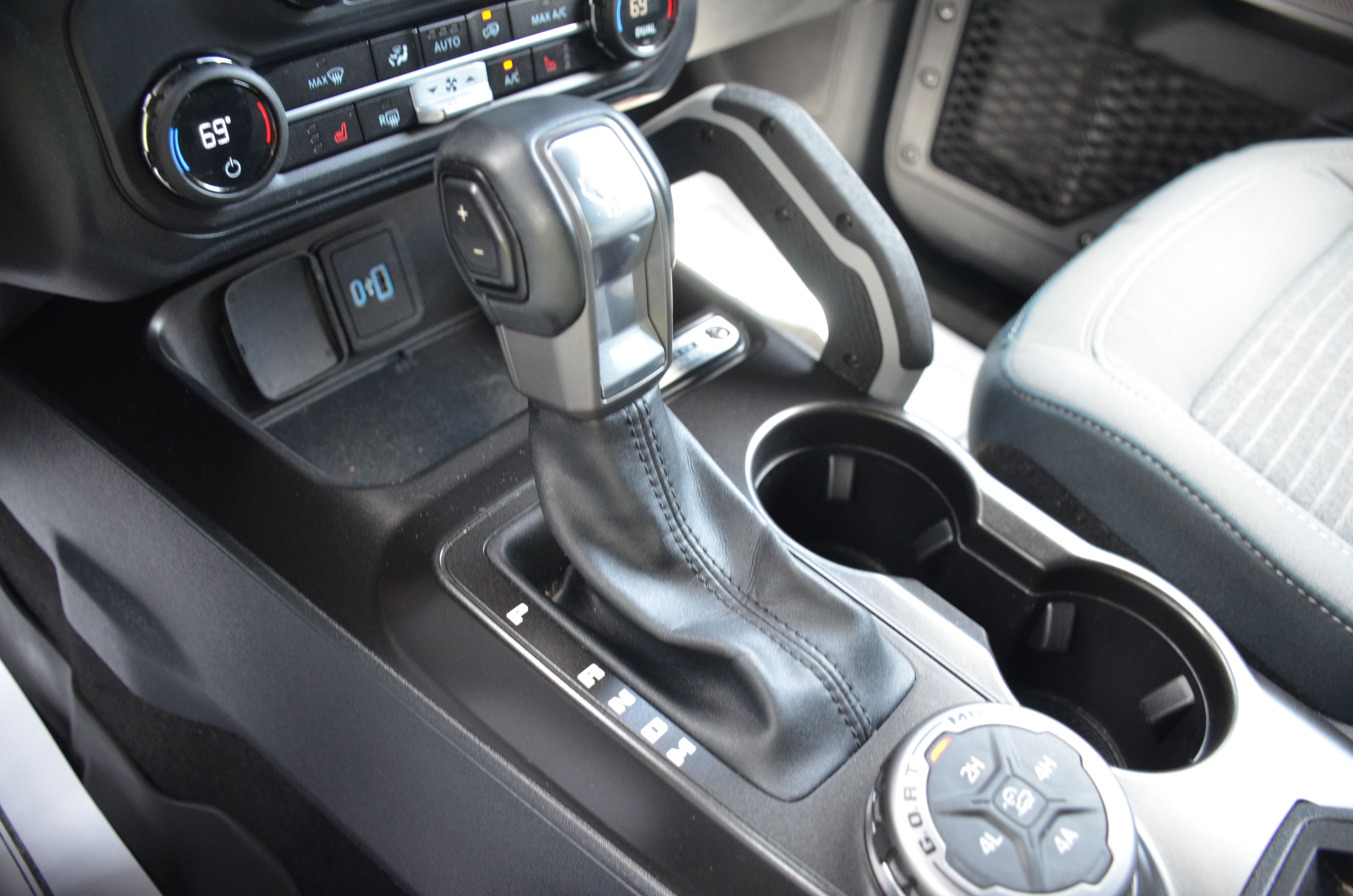 Used 2023 Ford Bronco Outer Banks w/ Sasquatch Package AWD/4WD image 55