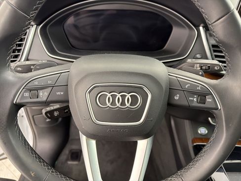 Used 2022 Audi Q5 2.0T Prestige w/ Prestige Package AWD/4WD image 16