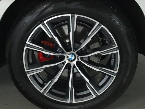 Used 2024 BMW X5 xDrive40i w/ M Sport Package AWD/4WD image 41