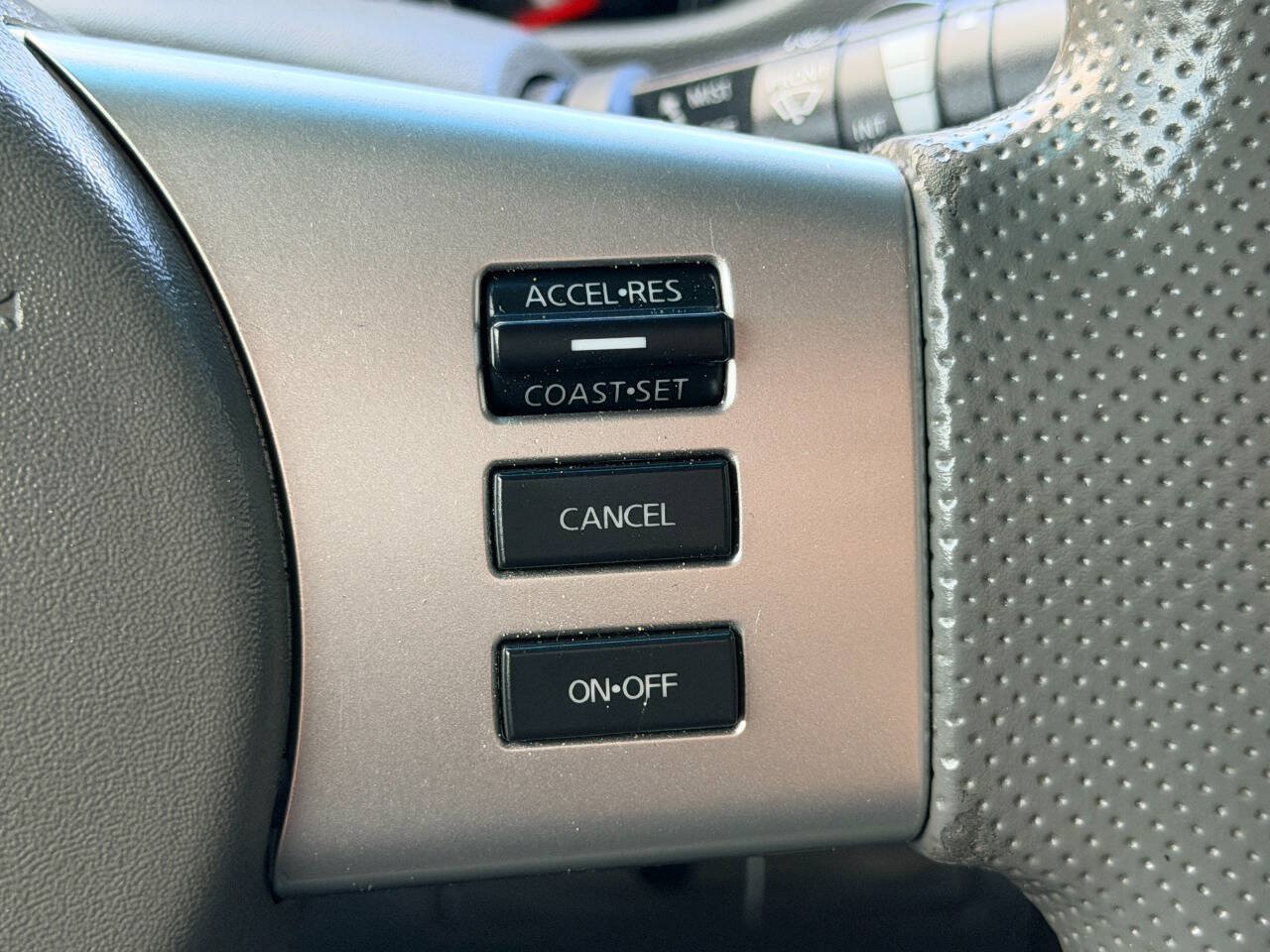 Used 2013 Nissan Frontier SV AWD/4WD image 32