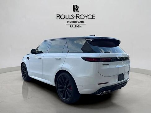 Used 2025 Land Rover Range Rover Sport Dynamic SE AWD/4WD image 7