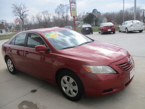 Used 2008 Toyota Camry LE image 17