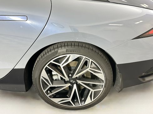 Used 2024 Hyundai Ioniq 6 SEL image 10