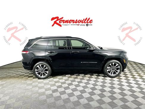 Used 2023 Jeep Grand Cherokee Overland w/ Luxury Tech Group IV image 8