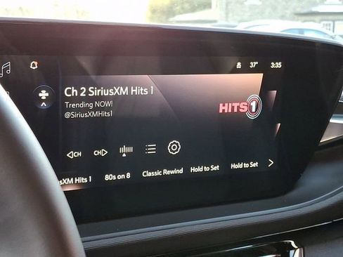 Used 2025 Buick Envista Sport Touring w/ Convenience I Package image 17