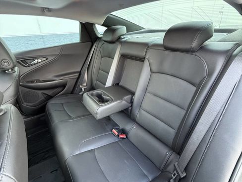 Used 2020 Chevrolet Malibu Premier FWD image 37