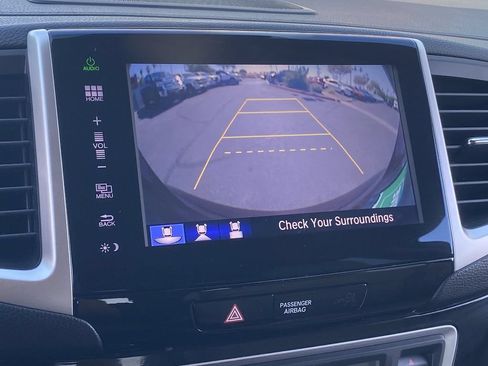 Used 2016 Honda Pilot Touring image 28