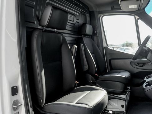 New 2026 Mercedes-Benz Sprinter 2500 image 20