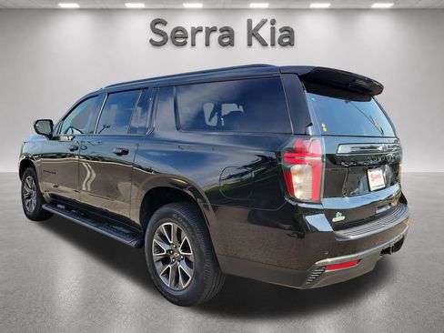 Used 2021 Chevrolet Suburban Z71 AWD/4WD image 3