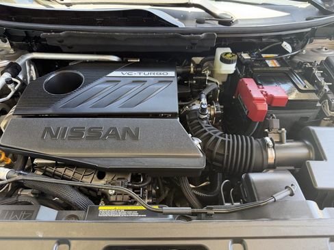 Used 2025 Nissan Rogue Platinum FWD image 41