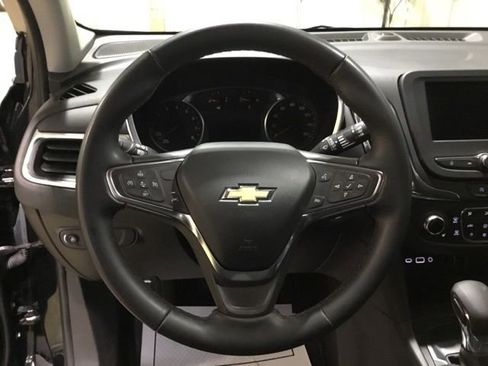 Used 2024 Chevrolet Equinox LT FWD image 27