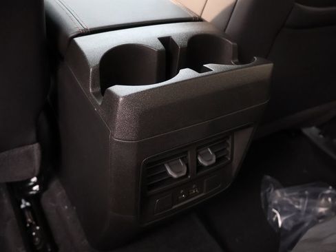 New 2026 GMC Canyon AT4 w/ Technology Plus Package AWD/4WD image 17