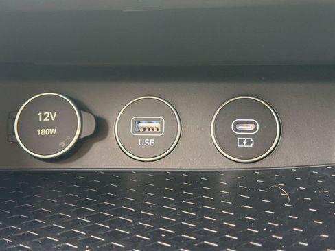 Used 2026 Genesis G70 2.5T RWD image 34