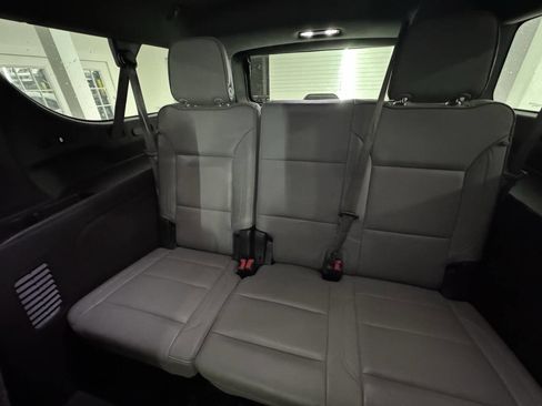 Used 2021 GMC Yukon XL SLT w/ Rear Media and Nav Package image 22