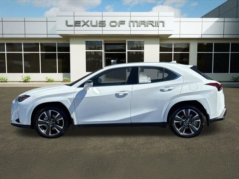 New 2026 Lexus UX 300h AWD image 2