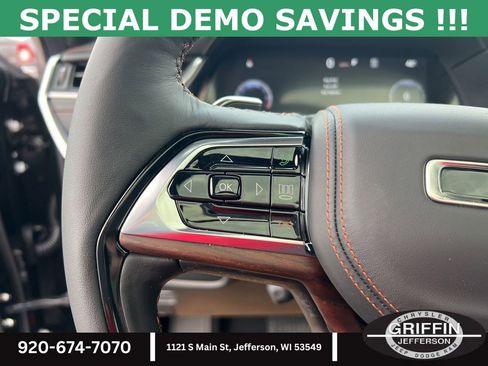 New 2025 Jeep Grand Cherokee L Summit w/ Obsidian Package image 24