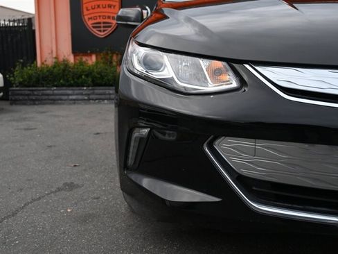 Used 2018 Chevrolet Volt LT w/ Comfort Package image 3