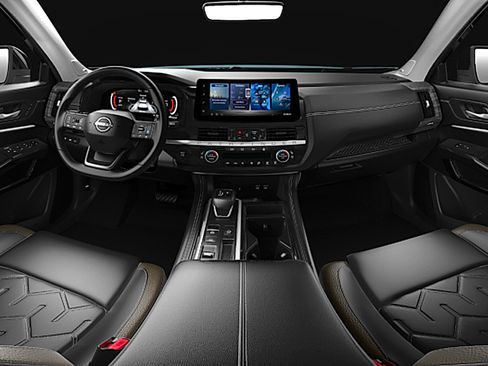 New 2026 Nissan Pathfinder Platinum image 2