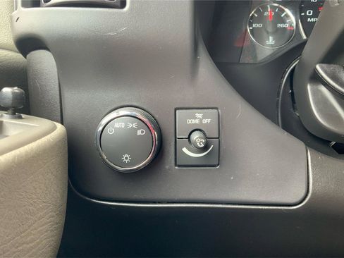 Used 2024 GMC Savana 2500 w/ Driver Convenience Package image 17