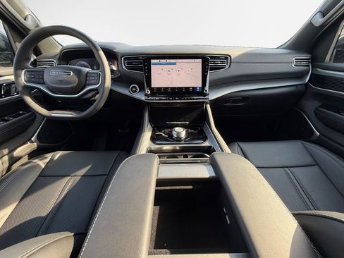 New 2026 Jeep Grand Wagoneer 4WD image 30