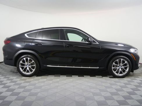 Used 2022 BMW X6 xDrive40i AWD/4WD image 2