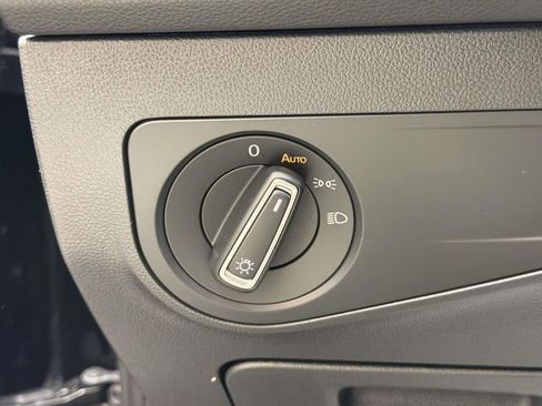 Certified 2024 Volkswagen Tiguan SE AWD/4WD image 21