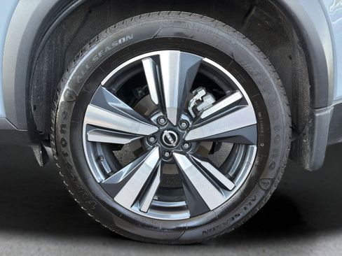Certified 2022 Nissan Rogue SL w/ SL Premium Package AWD/4WD image 27