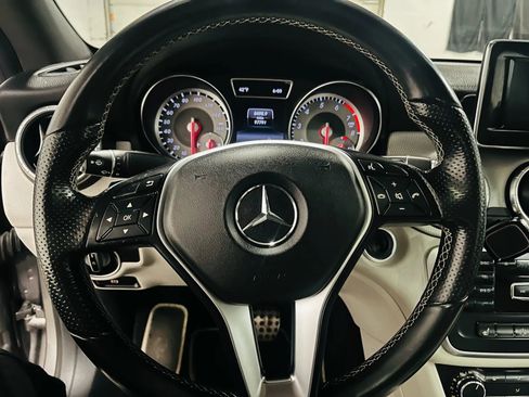 Used 2014 Mercedes-Benz CLA 250 4MATIC image 16