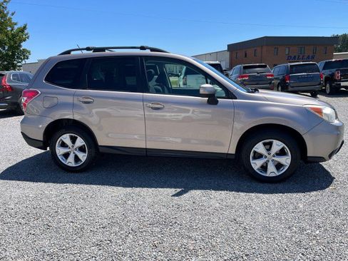Used 2014 Subaru Forester 2.5i Premium w/ Popular Package #2 AWD/4WD image 5