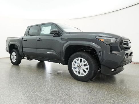 New 2025 Toyota Tacoma SR5 image 30