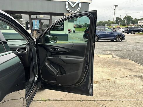 Used 2020 Chevrolet Equinox LT FWD image 31