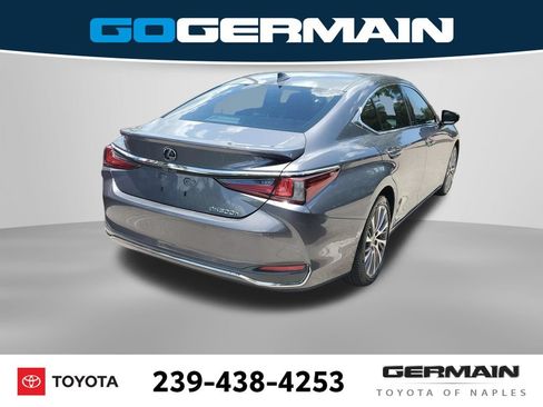 Used 2020 Lexus ES 300h w/ Premium Package FWD image 10