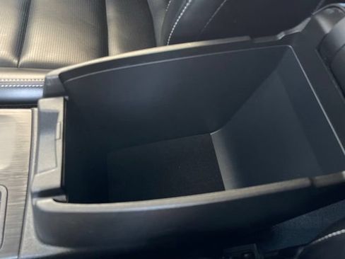 Certified 2025 Ford Escape Platinum AWD/4WD image 21