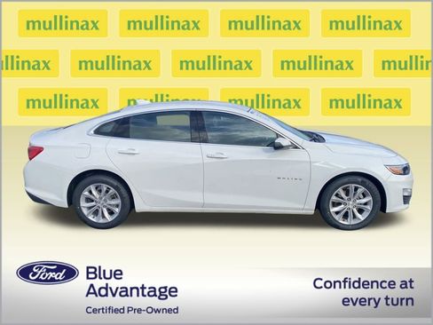 Used 2023 Chevrolet Malibu LT image 2