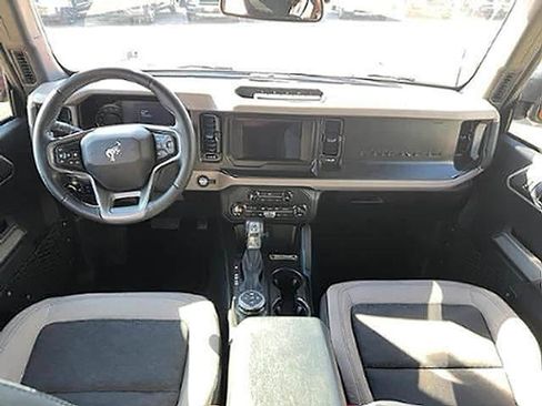 Used 2023 Ford Bronco Wildtrak AWD/4WD image 11