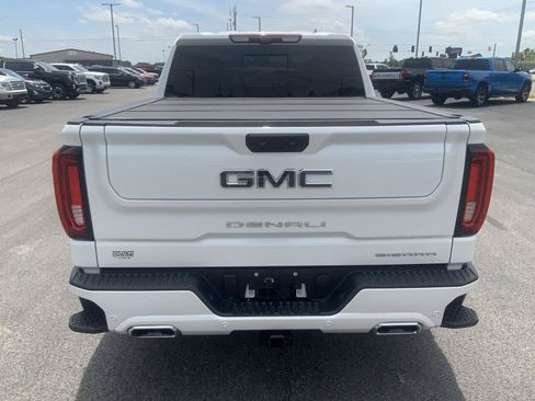 Used 2025 GMC Sierra 1500 Denali Ultimate AWD/4WD image 9