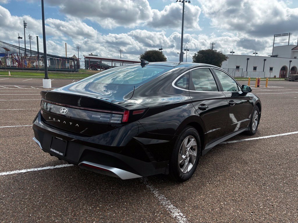 Certified 2026 Hyundai Sonata SE FWD image 5