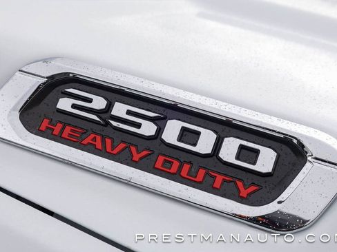 Used 2024 RAM 2500 Tradesman w/ Chrome Appearance Group image 7