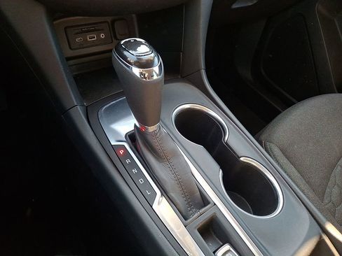 Used 2020 Chevrolet Equinox LT image 17