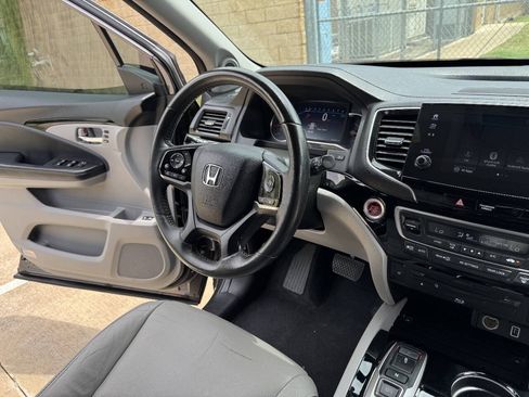 Used 2019 Honda Pilot Touring image 26