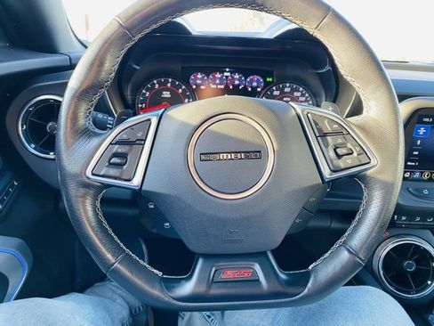 Used 2019 Chevrolet Camaro SS image 31