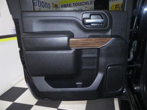 Used 2021 Chevrolet Silverado 3500 High Country w/ Z71 Off-Road Package image 26