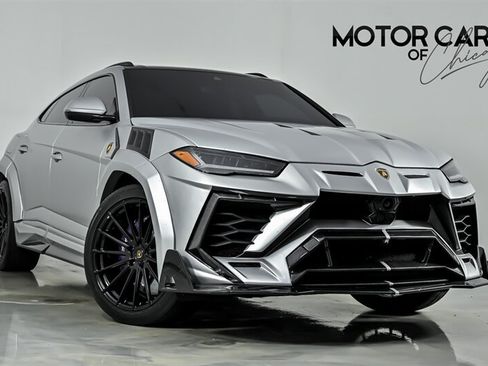 Used 2022 Lamborghini Urus AWD/4WD image 1